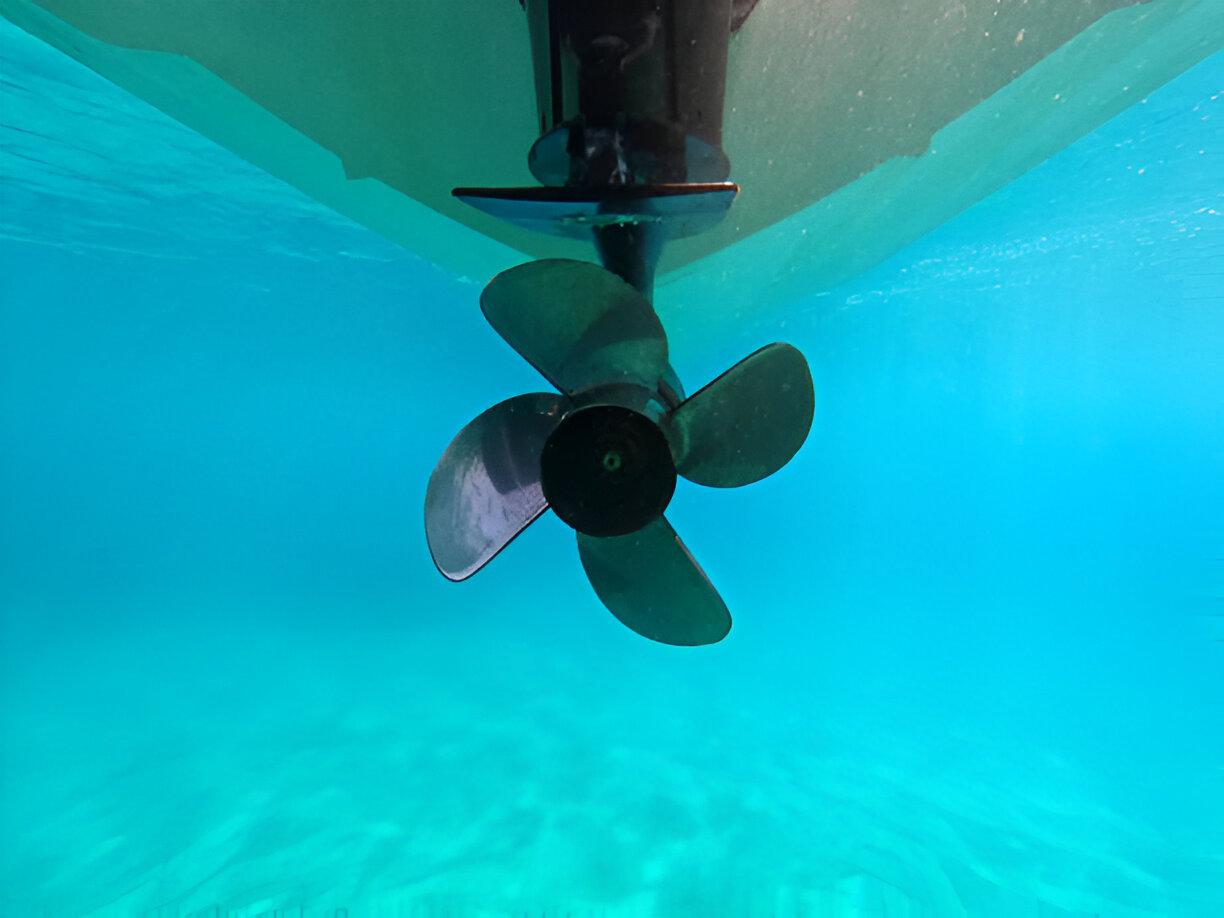 Shipping Radiated Noise Estimation Techniques.